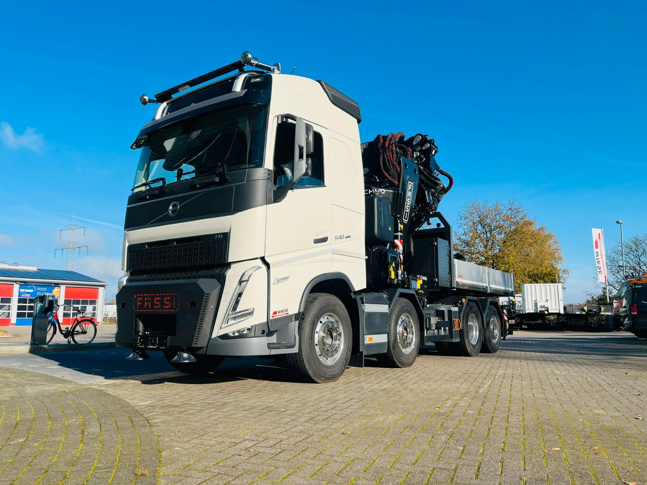 Volvo FH 540 SZM mit F1450 HXP Fly Jib + Winde - Valníkový/ Plošinový nákladný automobil, Auto s hydraulickou rukou: obrázok 5 Volvo FH 540 SZM mit F1450 HXP Fly Jib + Winde - Valníkový/ Plošinový nákladný automobil, Auto s hydraulickou rukou: obrázok 5