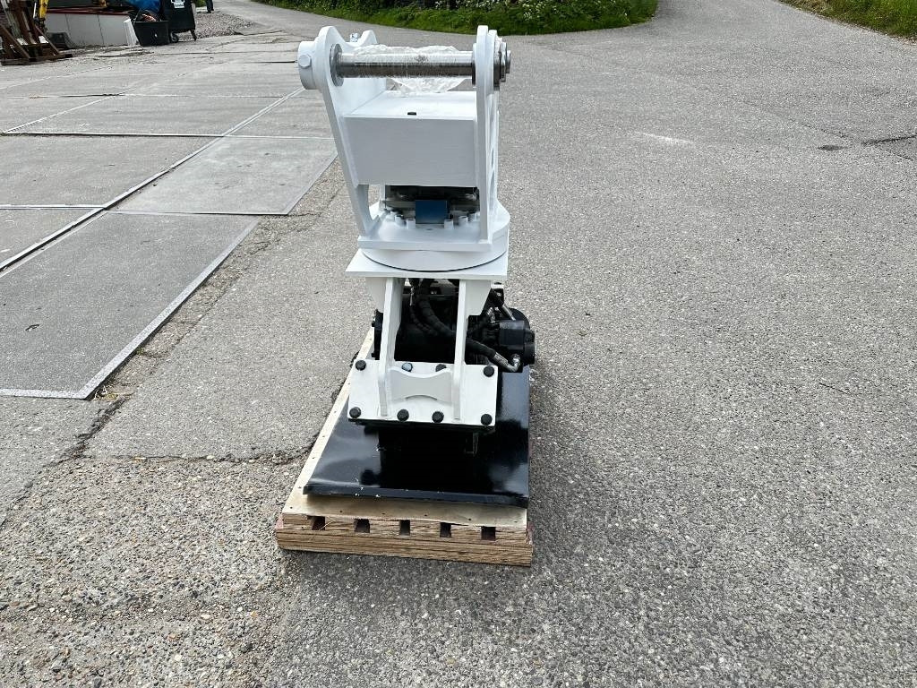 AJCE ACP5R Vibration Plate Compactor - Vibračná doska: obrázok 4 AJCE ACP5R Vibration Plate Compactor - Vibračná doska: obrázok 4