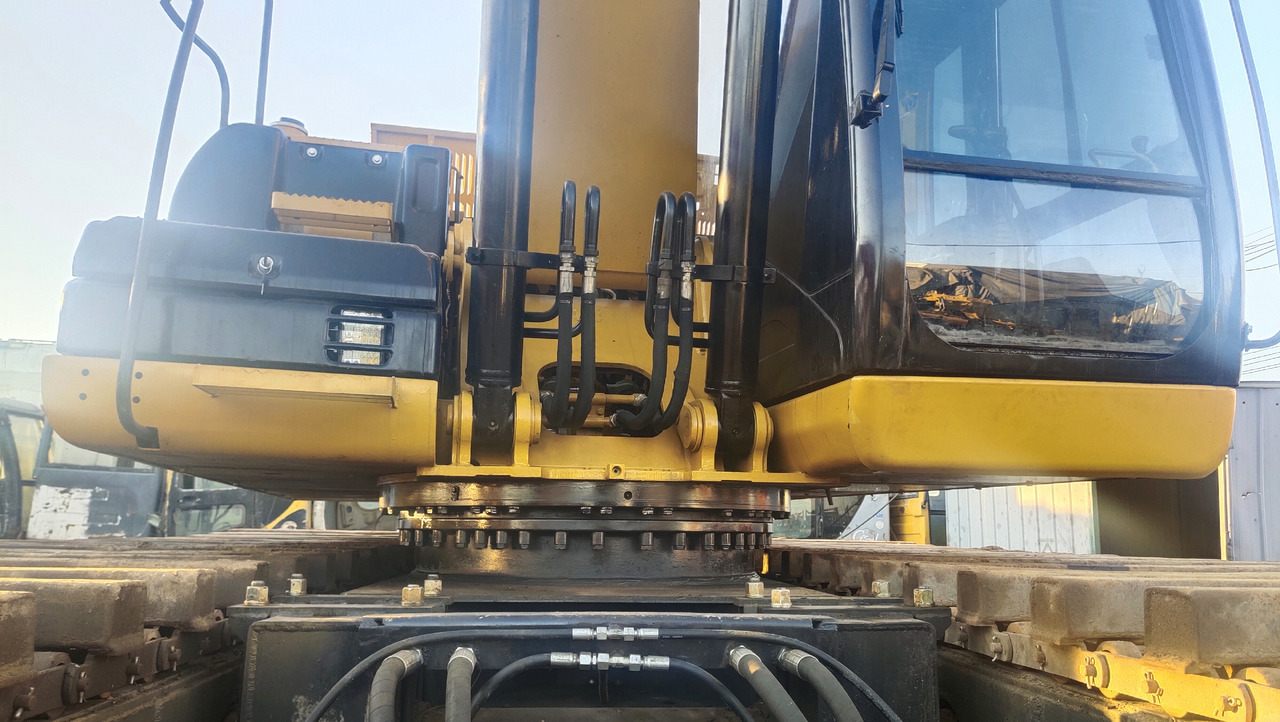 CATERPILLAR 320C - Plovoucí rýpadlo: obrázok 4 CATERPILLAR 320C - Plovoucí rýpadlo: obrázok 4