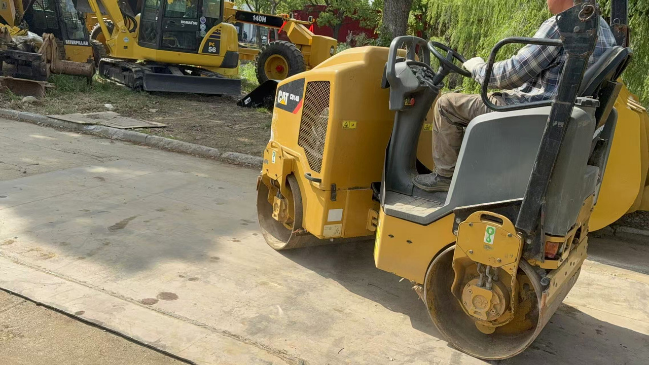 CATERPILLAR CB14B - Valec: obrázok 3 CATERPILLAR CB14B - Valec: obrázok 3