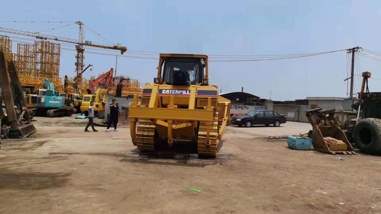 CATERPILLAR D7R - Buldozér: obrázok 3 CATERPILLAR D7R - Buldozér: obrázok 3