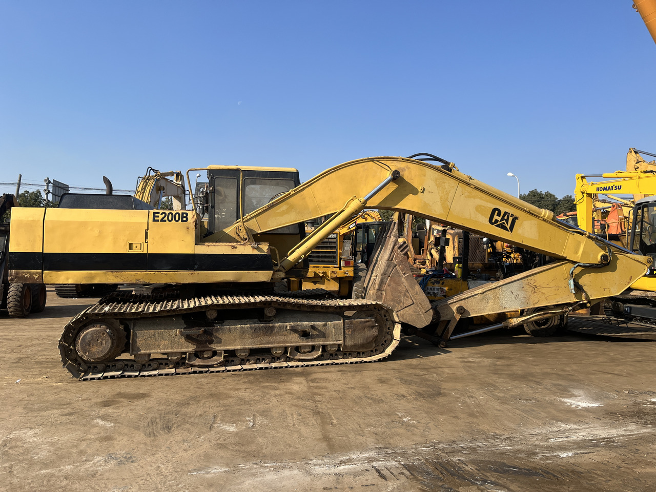 CATERPILLAR E200 - Rýpadlo: obrázok 2 CATERPILLAR E200 - Rýpadlo: obrázok 2