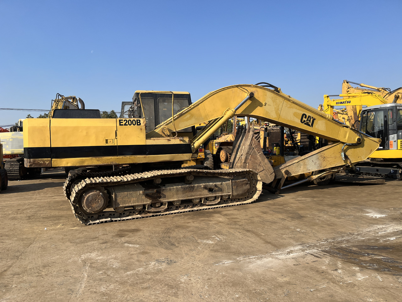 CATERPILLAR E200 - Rýpadlo: obrázok 1 CATERPILLAR E200 - Rýpadlo: obrázok 1