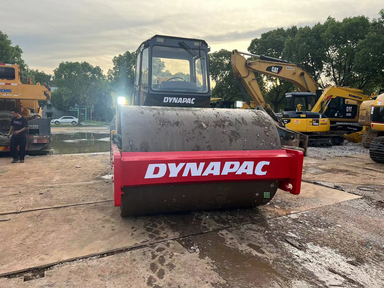 DYNAPAC CA215D - Valec: obrázok 3 DYNAPAC CA215D - Valec: obrázok 3