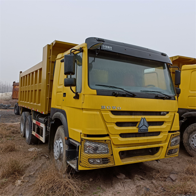 Leasing HOWO HOWO 6x4-375 truck tippers HOWO HOWO 6x4-375 truck tippers: obrázok 10 Leasing HOWO HOWO 6x4-375 truck tippers HOWO HOWO 6x4-375 truck tippers: obrázok 10