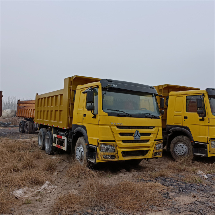 Leasing HOWO HOWO 6x4-375 truck tippers HOWO HOWO 6x4-375 truck tippers: obrázok 9 Leasing HOWO HOWO 6x4-375 truck tippers HOWO HOWO 6x4-375 truck tippers: obrázok 9