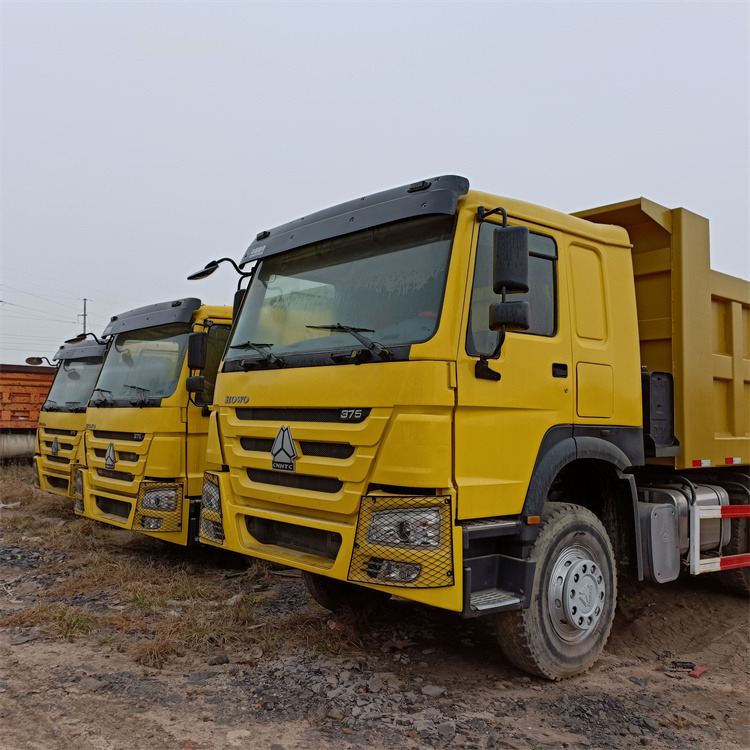Leasing HOWO HOWO 6x4-375 truck tippers HOWO HOWO 6x4-375 truck tippers: obrázok 13 Leasing HOWO HOWO 6x4-375 truck tippers HOWO HOWO 6x4-375 truck tippers: obrázok 13