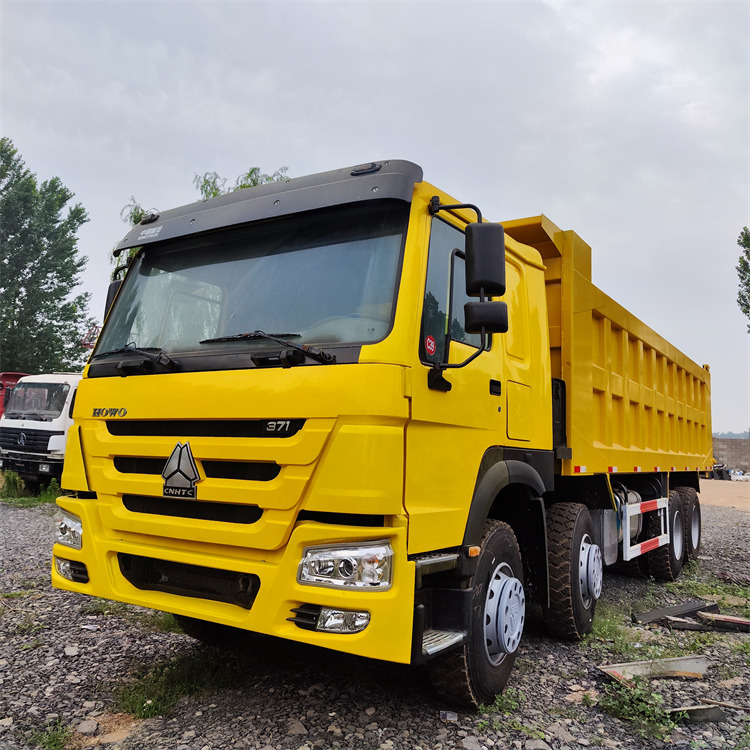 HOWO HOWO371 8x4 - Sklápač: obrázok 2 HOWO HOWO371 8x4 - Sklápač: obrázok 2