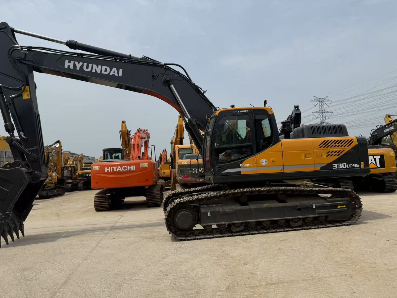 Hyundai R330LC-9S - Pásové rýpadlo: obrázok 1 Hyundai R330LC-9S - Pásové rýpadlo: obrázok 1