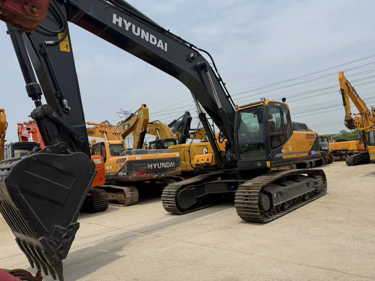 Hyundai R330LC-9S - Pásové rýpadlo: obrázok 2 Hyundai R330LC-9S - Pásové rýpadlo: obrázok 2