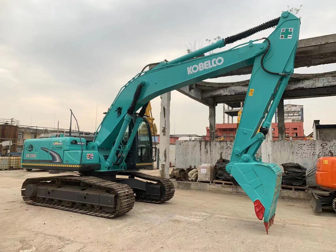 KOBELCO SK200-8 - Pásové rýpadlo: obrázok 3 KOBELCO SK200-8 - Pásové rýpadlo: obrázok 3