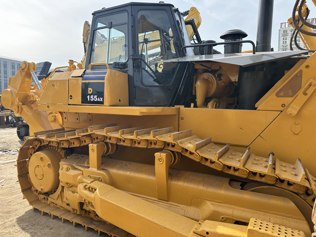 KOMATSU D155A-2 - Buldozér: obrázok 2 KOMATSU D155A-2 - Buldozér: obrázok 2