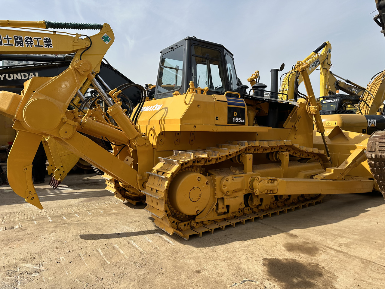 KOMATSU D155A-2 - Buldozér: obrázok 1 KOMATSU D155A-2 - Buldozér: obrázok 1