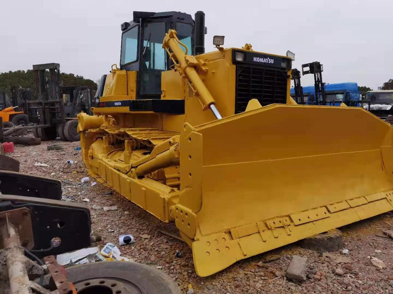 KOMATSU D85-21 - Buldozér: obrázok 5 KOMATSU D85-21 - Buldozér: obrázok 5