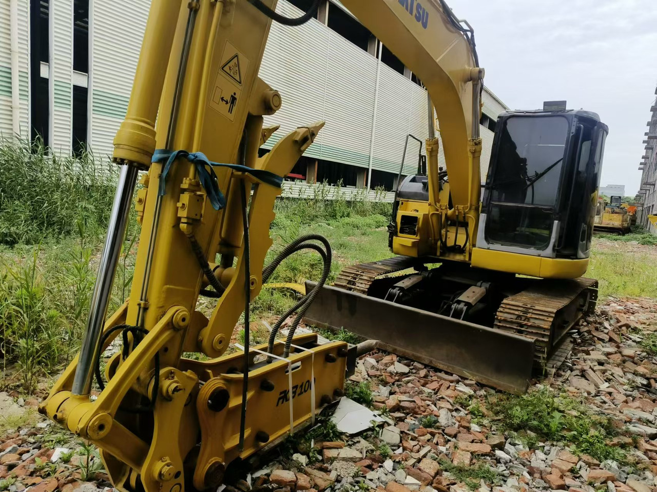 KOMATSU PC128US - Pásové rýpadlo: obrázok 3 KOMATSU PC128US - Pásové rýpadlo: obrázok 3