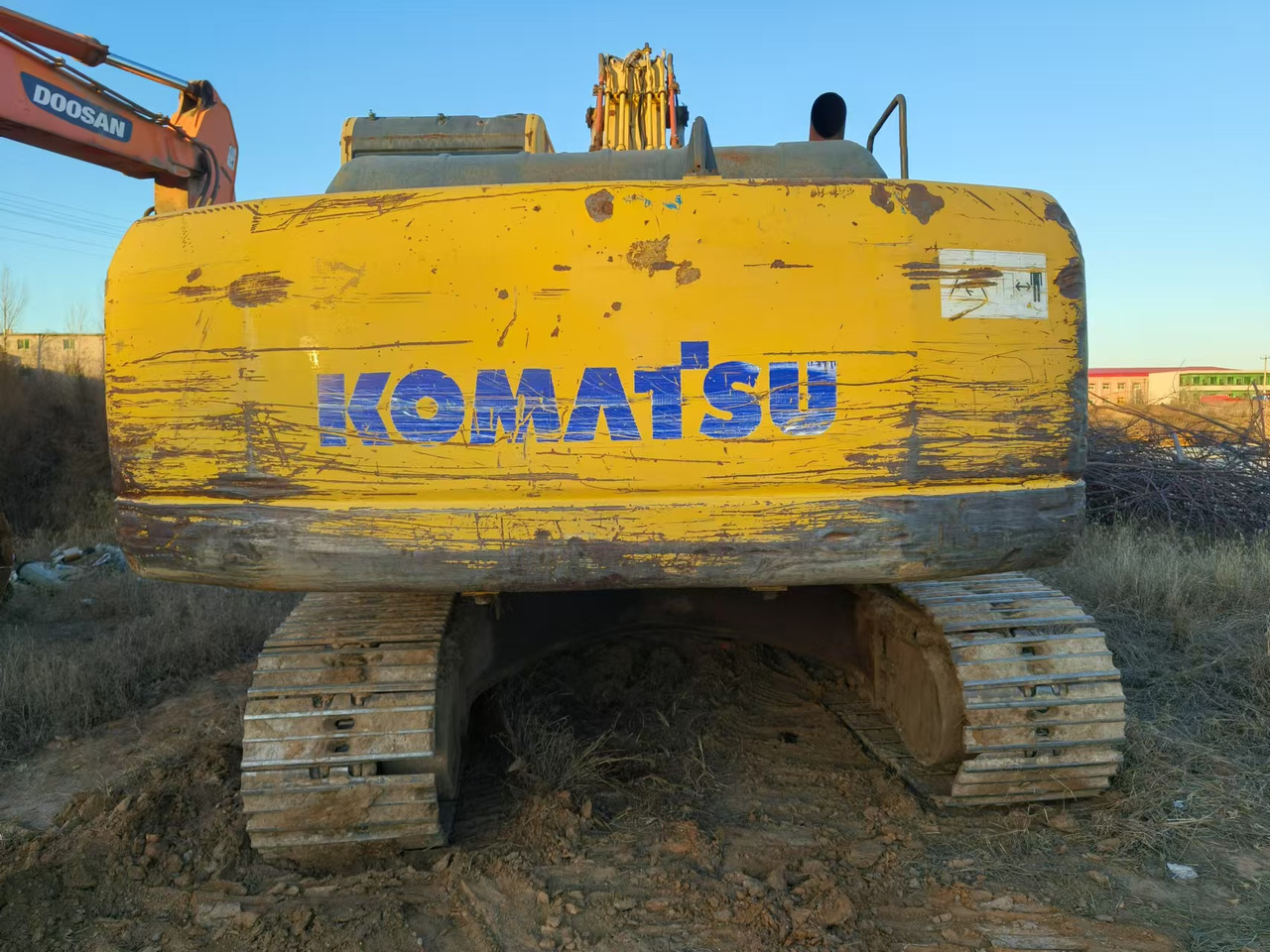 KOMATSU PC220-8 - Pásové rýpadlo: obrázok 2 KOMATSU PC220-8 - Pásové rýpadlo: obrázok 2