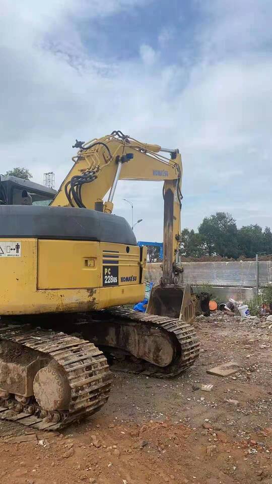 KOMATSU PC228US - Pásové rýpadlo: obrázok 4 KOMATSU PC228US - Pásové rýpadlo: obrázok 4