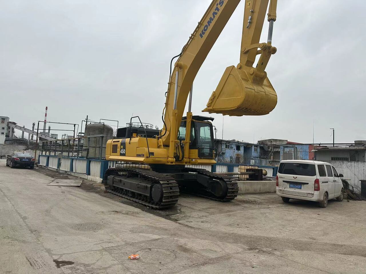 KOMATSU PC450-8 - Pásové rýpadlo: obrázok 3 KOMATSU PC450-8 - Pásové rýpadlo: obrázok 3