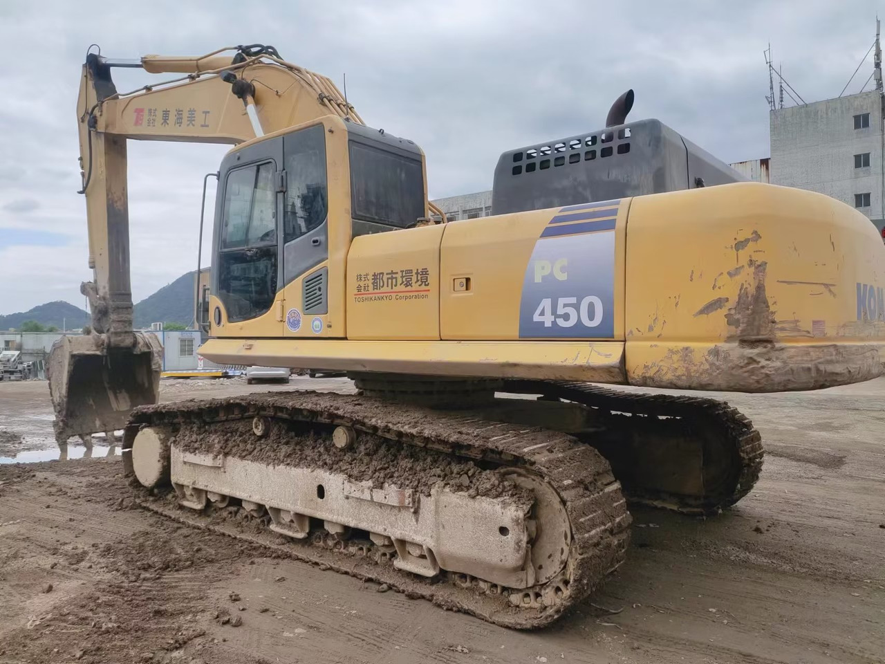 KOMATSU PC450-8-excavator - Pásové rýpadlo: obrázok 2 KOMATSU PC450-8-excavator - Pásové rýpadlo: obrázok 2