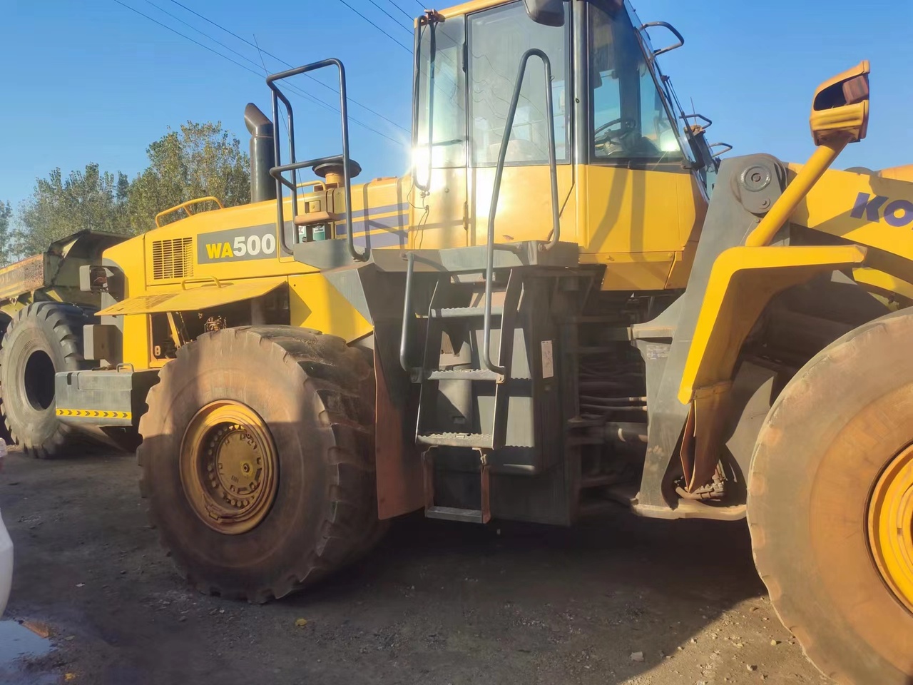 KOMATSU WA500-6 -wheel loader - Kolesový nakladač: obrázok 4 KOMATSU WA500-6 -wheel loader - Kolesový nakladač: obrázok 4