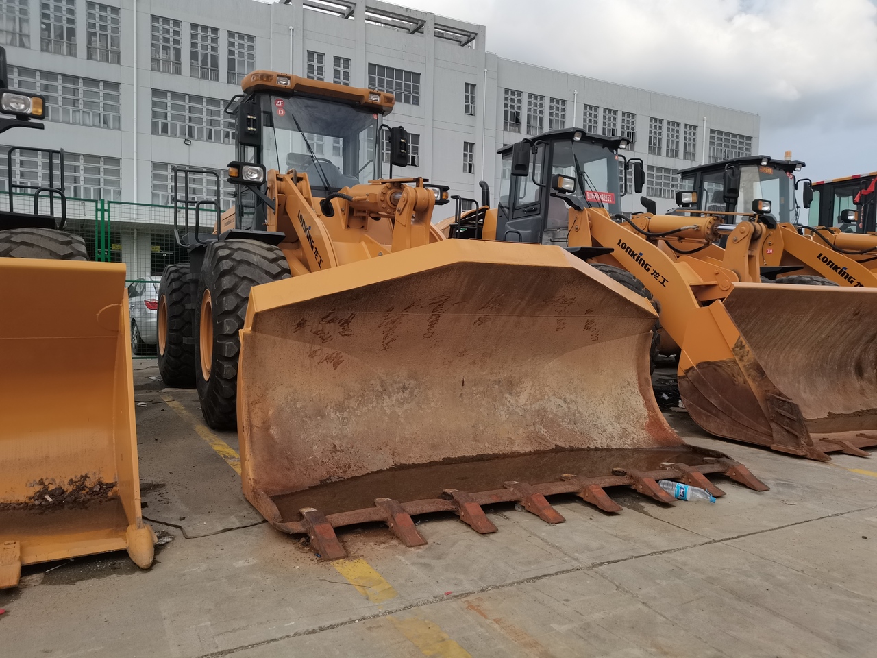 LONKING LG855D - Kolesový nakladač: obrázok 2 LONKING LG855D - Kolesový nakladač: obrázok 2