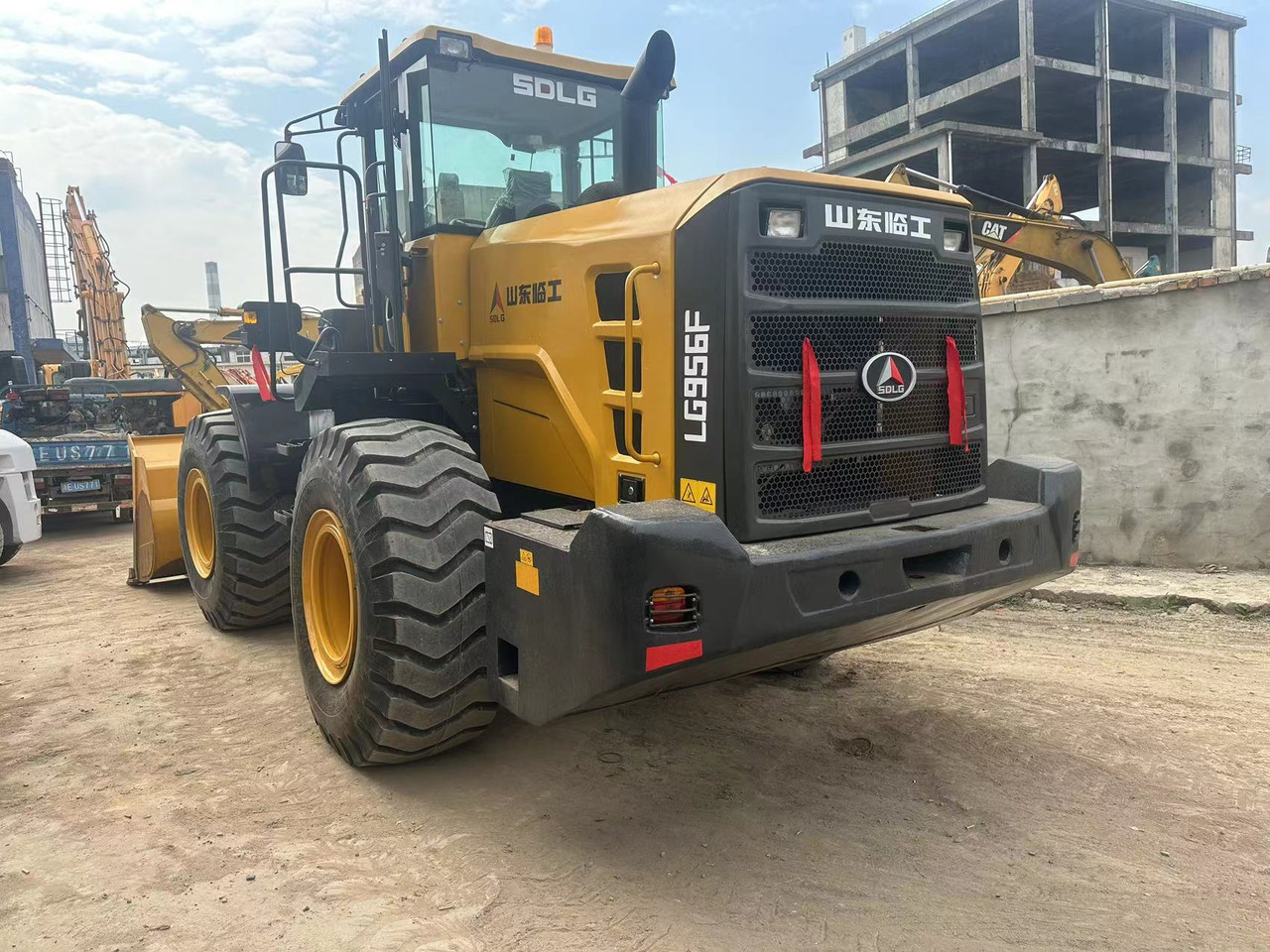 SDLG LG956F - Pásové rýpadlo: obrázok 1 SDLG LG956F - Pásové rýpadlo: obrázok 1