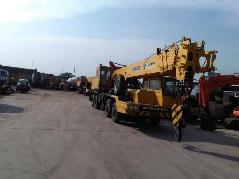 TADANO TL300-E - Žeriav: obrázok 3 TADANO TL300-E - Žeriav: obrázok 3