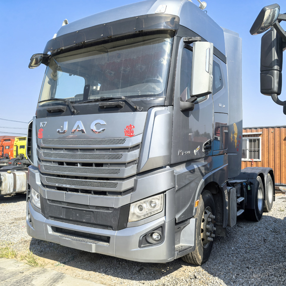 JAC 6x4 K7 - Ťahač: obrázok 1 JAC 6x4 K7 - Ťahač: obrázok 1