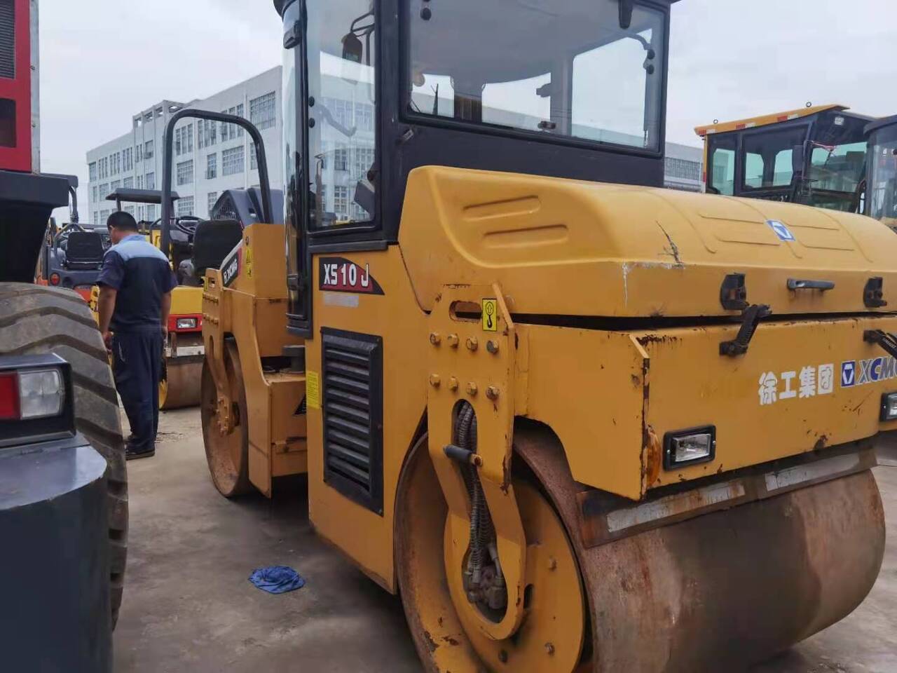 XCMG XS10J - Valec: obrázok 3 XCMG XS10J - Valec: obrázok 3