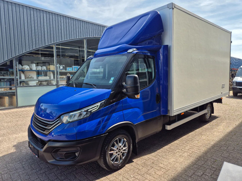 Iveco Daily 35S18 3.0D Koffer/ Xenon/ Airco - Dodávka skriňová nadstavba: obrázok 5 Iveco Daily 35S18 3.0D Koffer/ Xenon/ Airco - Dodávka skriňová nadstavba: obrázok 5
