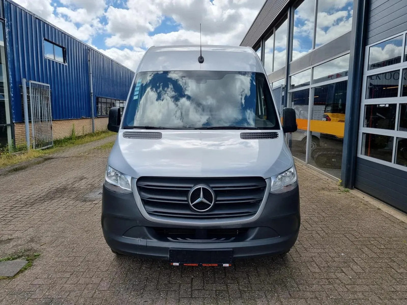 Mercedes-Benz Sprinter 316 CDI 163 PK L2H2 EURO 6C - Furgon: obrázok 3 Mercedes-Benz Sprinter 316 CDI 163 PK L2H2 EURO 6C - Furgon: obrázok 3
