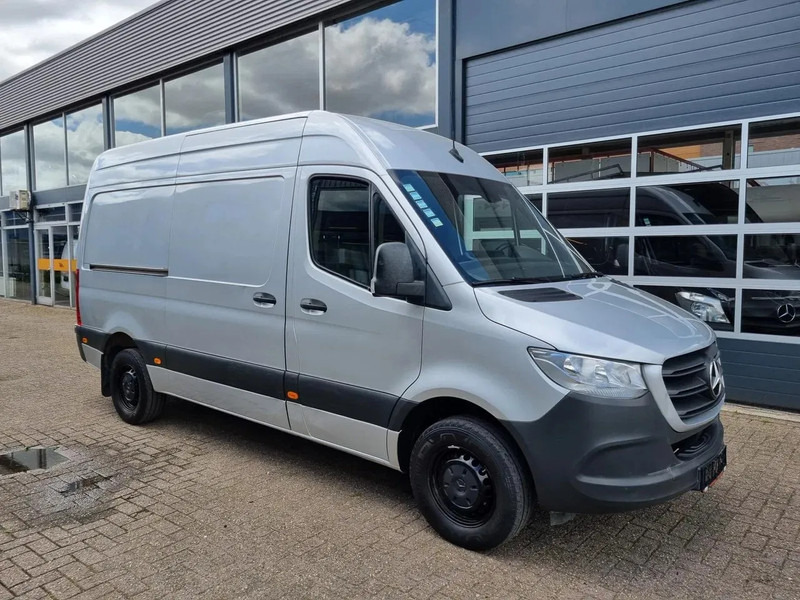 Mercedes-Benz Sprinter 316 CDI 163 PK L2H2 EURO 6C - Furgon: obrázok 1 Mercedes-Benz Sprinter 316 CDI 163 PK L2H2 EURO 6C - Furgon: obrázok 1