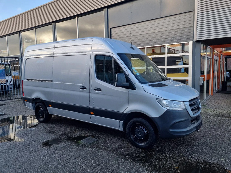 Mercedes-Benz Sprinter 316 CDI L2H2 2.2 CDI RWD Euro 6C - Furgon: obrázok 1 Mercedes-Benz Sprinter 316 CDI L2H2 2.2 CDI RWD Euro 6C - Furgon: obrázok 1