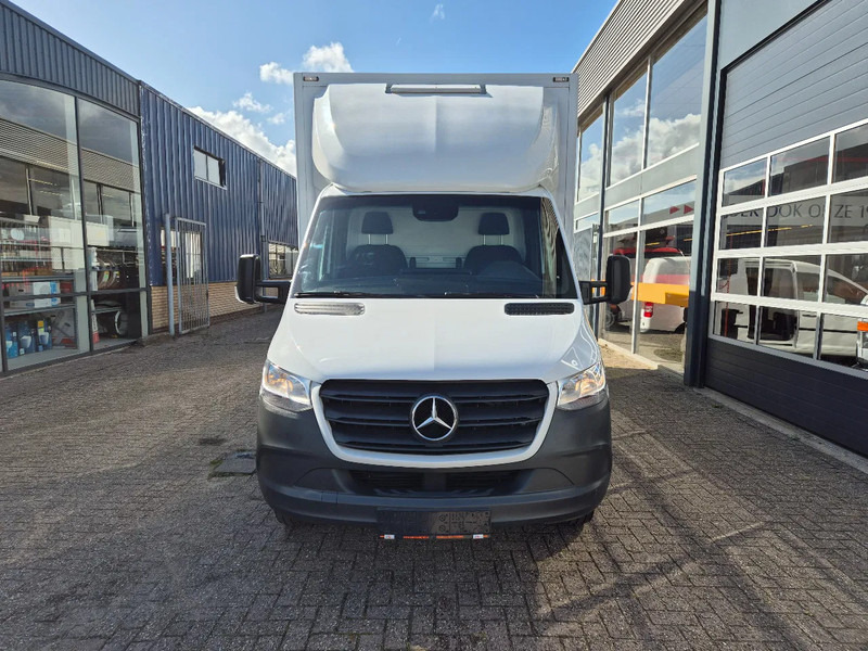 Mercedes-Benz Sprinter 516 CDI BE Clixtar/ Webasto/ 27 KUB/ Nutzlast 3.3T/ 073687 - Dodávka skriňová nadstavba: obrázok 4 Mercedes-Benz Sprinter 516 CDI BE Clixtar/ Webasto/ 27 KUB/ Nutzlast 3.3T/ 073687 - Dodávka skriňová nadstavba: obrázok 4