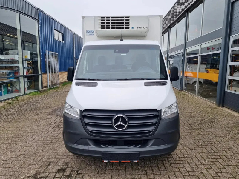 Mercedes-Benz Sprinter 516 CDI THERMOKING V500 MAX MT/ -20+20 STANDBY 380V - Chladiarenská dodávka: obrázok 3 Mercedes-Benz Sprinter 516 CDI THERMOKING V500 MAX MT/ -20+20 STANDBY 380V - Chladiarenská dodávka: obrázok 3