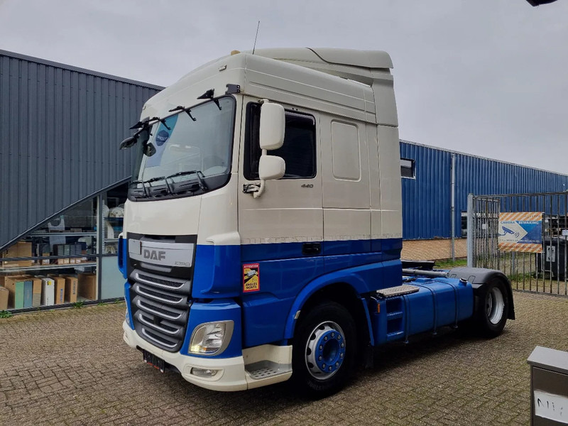 DAF XF 106.440 EURO 6/ Intarder/ Webasto/ ADR / Klima - Ťahač: obrázok 4 DAF XF 106.440 EURO 6/ Intarder/ Webasto/ ADR / Klima - Ťahač: obrázok 4