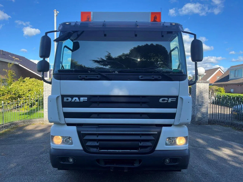DAF 85.360 8X2 SINGLE CAB CHASSIS - Podvozek s kabinou: obrázok 2 DAF 85.360 8X2 SINGLE CAB CHASSIS - Podvozek s kabinou: obrázok 2