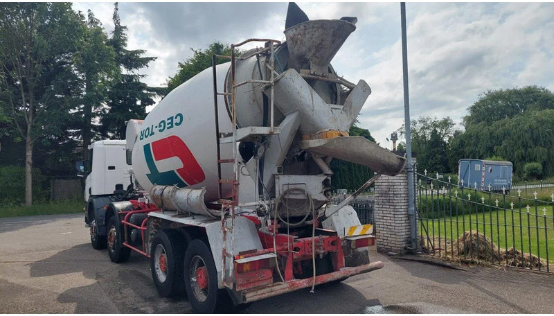 Scania P114-340 8x4 Mixer Full Steel Spring - Domiešavač: obrázok 4 Scania P114-340 8x4 Mixer Full Steel Spring - Domiešavač: obrázok 4