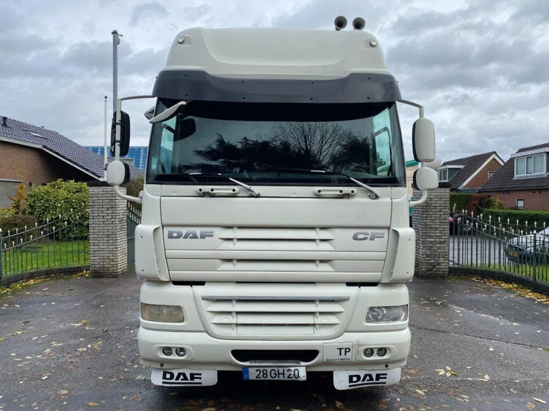 DAF CF 85.410 85CF 410 AUTOMATIC - Ťahač: obrázok 2 DAF CF 85.410 85CF 410 AUTOMATIC - Ťahač: obrázok 2