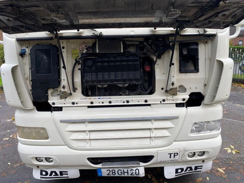 DAF CF 85.410 85CF 410 AUTOMATIC - Ťahač: obrázok 3 DAF CF 85.410 85CF 410 AUTOMATIC - Ťahač: obrázok 3