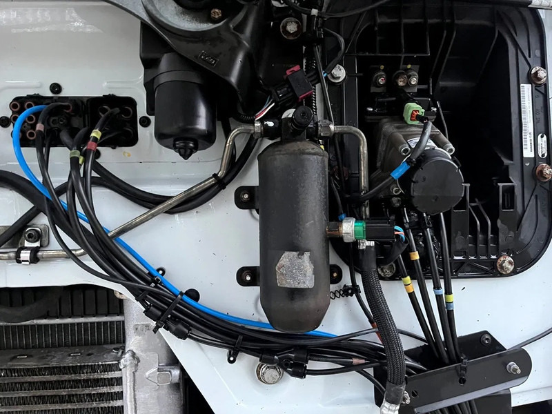 Renault Premium 460 AUTOMATIC RETARDER 2012 - Ťahač: obrázok 4 Renault Premium 460 AUTOMATIC RETARDER 2012 - Ťahač: obrázok 4