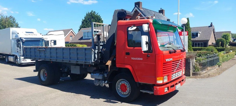 Volvo FL 10.320 4x2 Kipper Crane Steel Suspension - Sklápač, Auto s hydraulickou rukou: obrázok 4 Volvo FL 10.320 4x2 Kipper Crane Steel Suspension - Sklápač, Auto s hydraulickou rukou: obrázok 4