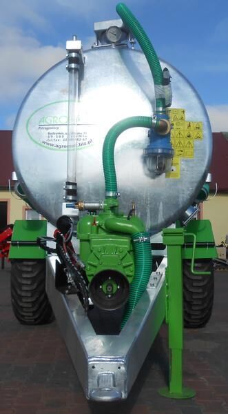 AGRO-MAX Beczkowóz 5000 / Cisterna de agua de 5. - Fekálny náves: obrázok 5 AGRO-MAX Beczkowóz 5000 / Cisterna de agua de 5. - Fekálny náves: obrázok 5