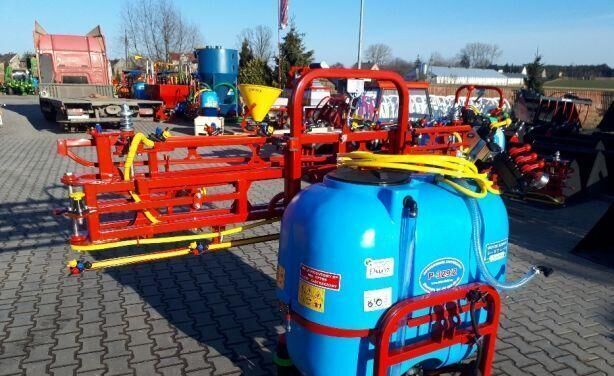 BIARDZKI Sprayer/Opryskiwacz zawieszany 400*l 12 m - Postrekovač za traktor: obrázok 1 BIARDZKI Sprayer/Opryskiwacz zawieszany 400*l 12 m - Postrekovač za traktor: obrázok 1