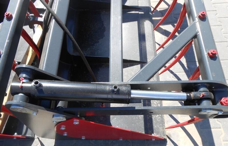 Metal-Technik Łycho-krokodyl 1,6 m* - Lyžica, Stroj na silážovanie pre Poľnohospodárske stroje: obrázok 4 Metal-Technik Łycho-krokodyl 1,6 m* - Lyžica, Stroj na silážovanie pre Poľnohospodárske stroje: obrázok 4