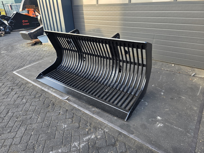 Puinbak volvo l40 shovelbak puinbak mat nielen puinbak riekbak volvo l40 - Lyžica pre Poľnohospodárske stroje: obrázok 2 Puinbak volvo l40 shovelbak puinbak mat nielen puinbak riekbak volvo l40 - Lyžica pre Poľnohospodárske stroje: obrázok 2