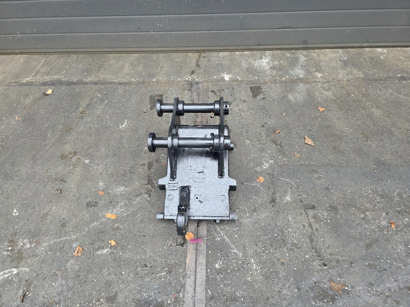 Snelwissel cw 10 mechanisch coupler verachtert cw 10 snelwissel - Rýchloupínacia zariadenia pre Stavebné stroje: obrázok 1 Snelwissel cw 10 mechanisch coupler verachtert cw 10 snelwissel - Rýchloupínacia zariadenia pre Stavebné stroje: obrázok 1