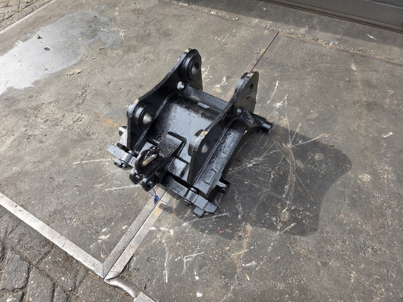 Snelwissel cw30 cw 40 verachtert coupler verachtert cw30 cw 40 - Rýchloupínacia zariadenia pre Stavebné stroje: obrázok 1 Snelwissel cw30 cw 40 verachtert coupler verachtert cw30 cw 40 - Rýchloupínacia zariadenia pre Stavebné stroje: obrázok 1