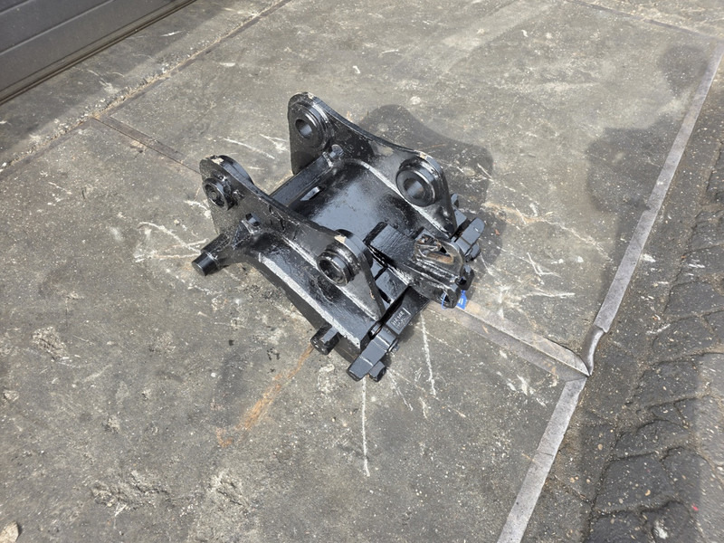 Snelwissel cw30 cw 40 verachtert coupler verachtert cw30 cw 40 - Rýchloupínacia zariadenia pre Stavebné stroje: obrázok 2 Snelwissel cw30 cw 40 verachtert coupler verachtert cw30 cw 40 - Rýchloupínacia zariadenia pre Stavebné stroje: obrázok 2
