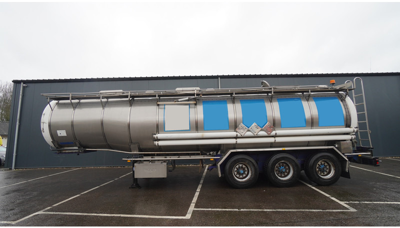 Burg 3 AXLE WATER TANK 32.000LTR - Cisternový náves: obrázok 1 Burg 3 AXLE WATER TANK 32.000LTR - Cisternový náves: obrázok 1